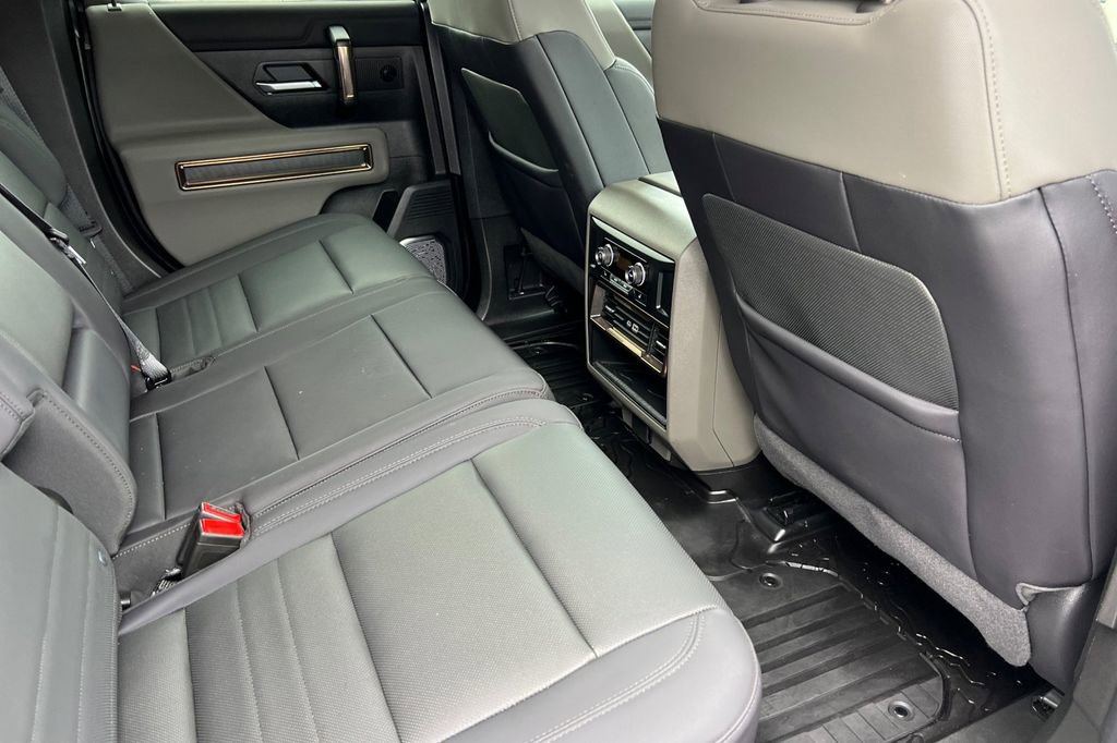 Used 2025 GMC Hummer EV 2X image 24