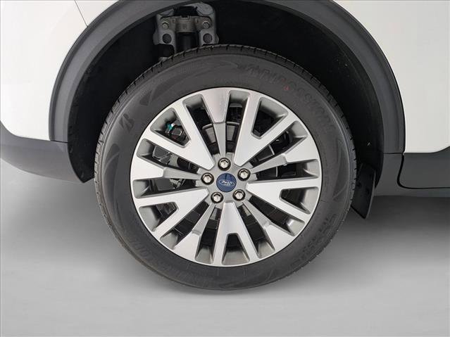Used 2022 Ford Escape Titanium w/ Class II Trailer Tow Package image 23