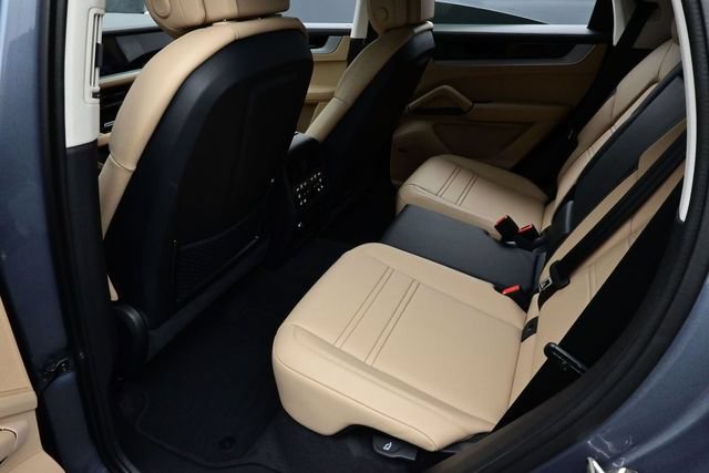 New 2026 Porsche Cayenne S AWD/4WD image 15