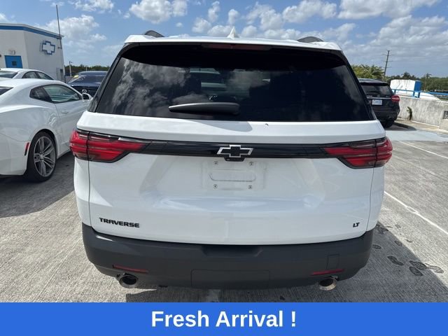 Used 2023 Chevrolet Traverse LT image 16