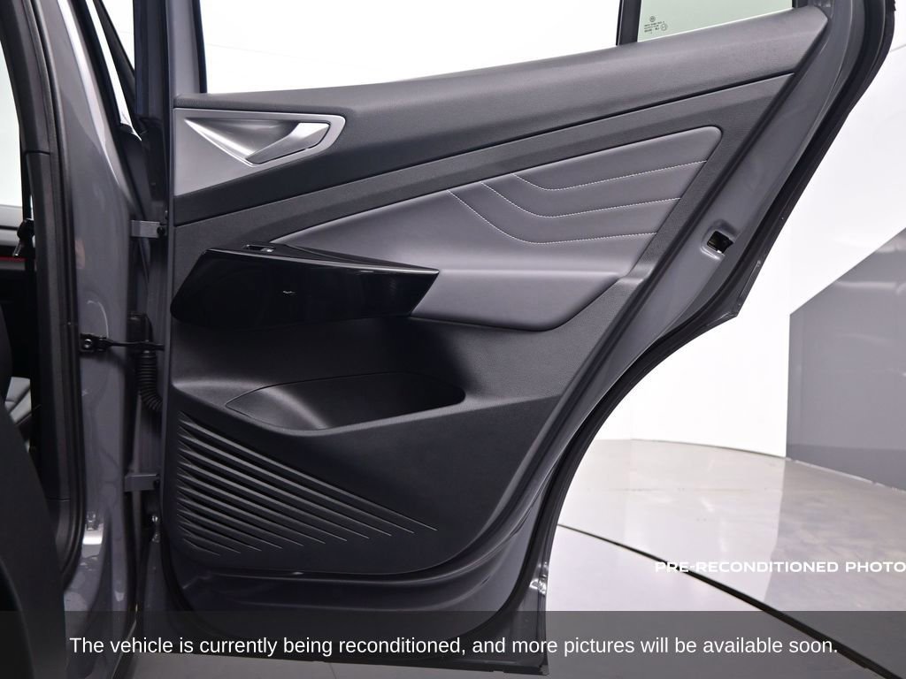 Used 2023 Volkswagen ID.4 Pro S Plus image 29