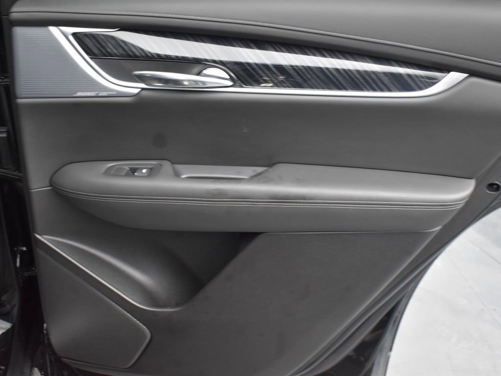 Certified 2024 Cadillac XT6 Premium Luxury w/ LPO, Floor Liner Package image 30