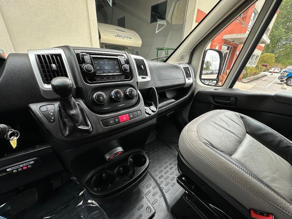 Used 2017 RAM ProMaster 2500 w/ Premium Appearance Group image 30