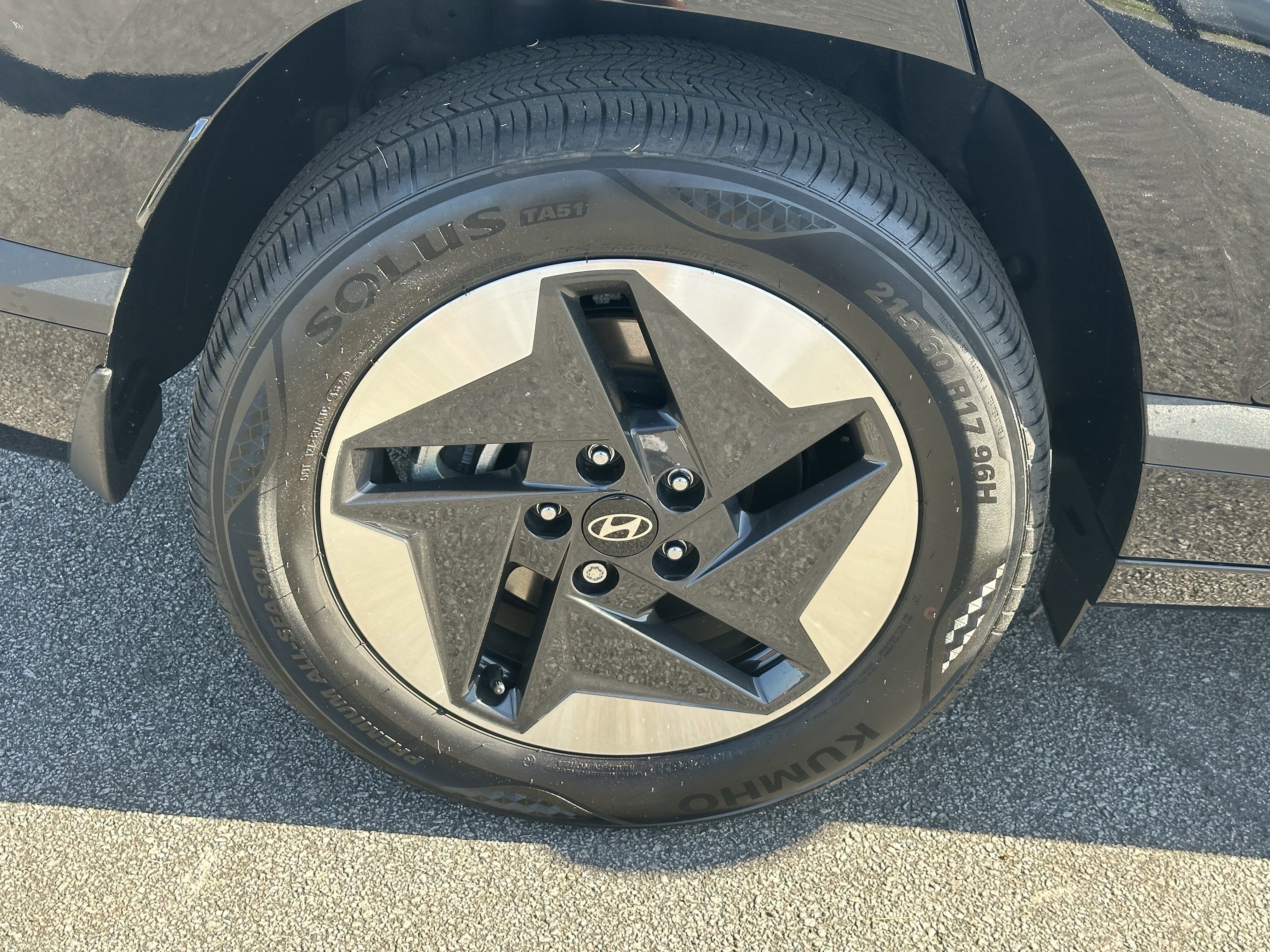 Used 2024 Hyundai Kona SEL FWD image 19