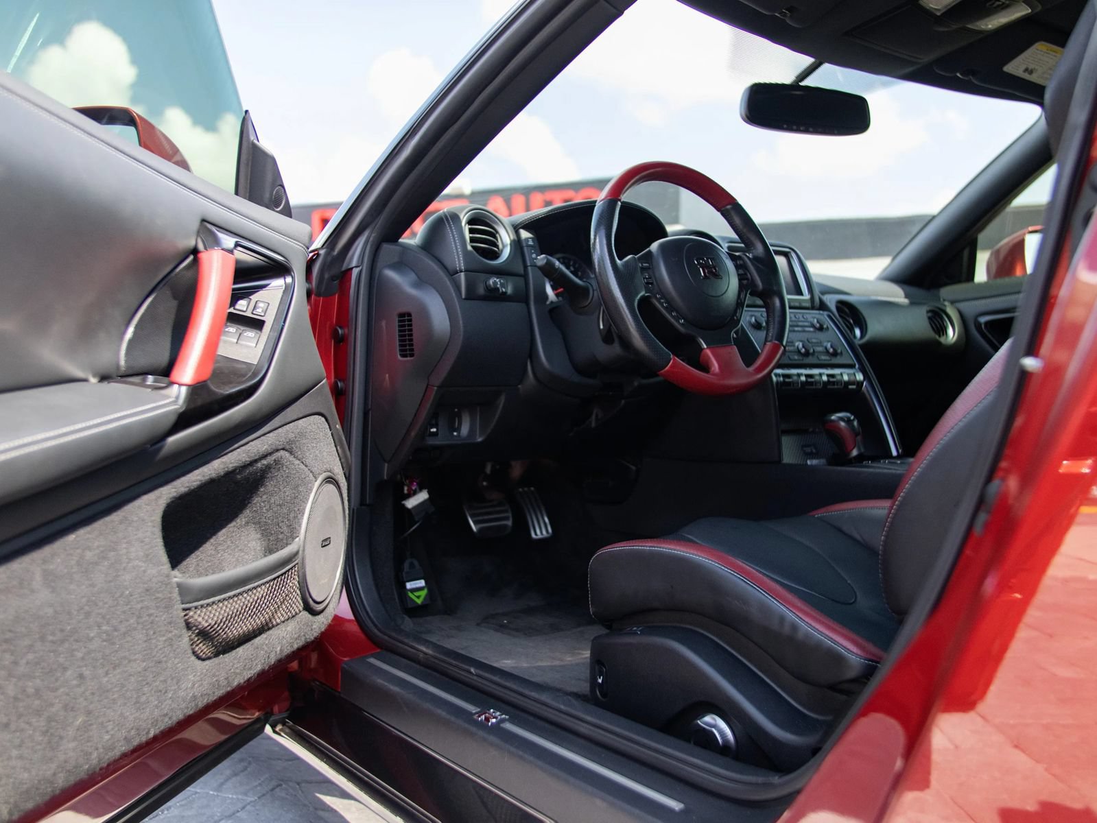 Used 2015 Nissan GT-R Black Edition AWD/4WD image 24