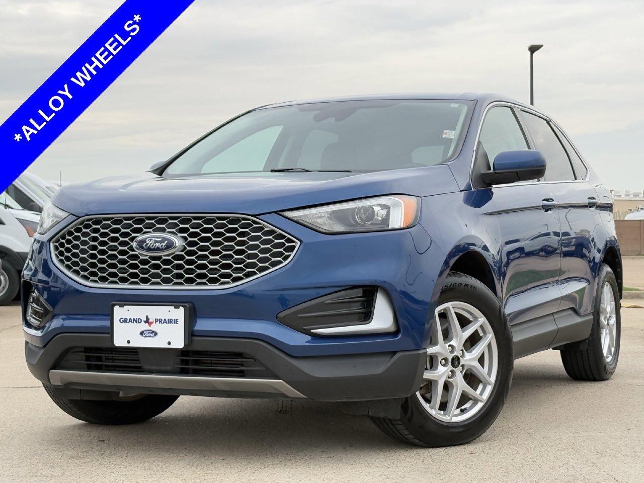 Used 2023 Ford Edge SEL AWD/4WD image 2