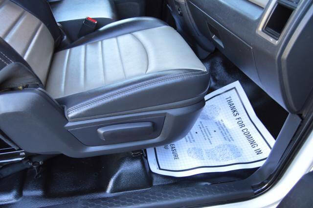 Used 2011 RAM 1500 Express image 21