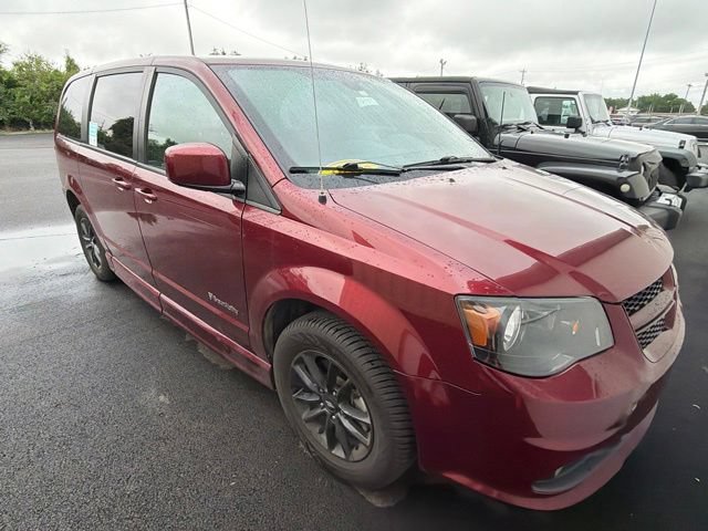 Used 2019 Dodge Grand Caravan GT FWD image 3