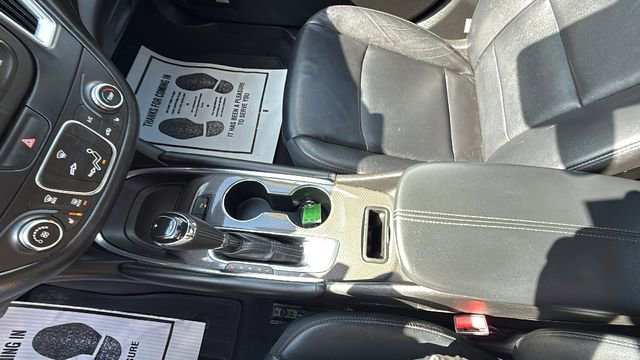 Used 2017 Chevrolet Malibu LT w/ Leather Package image 21