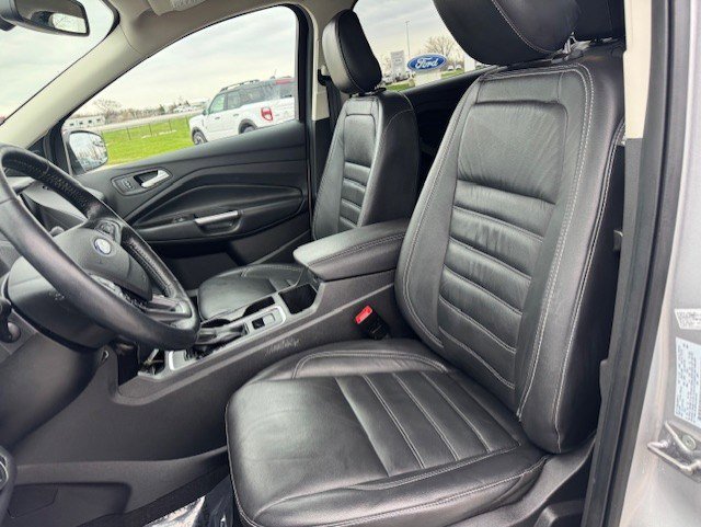 Used 2019 Ford Escape Titanium image 11
