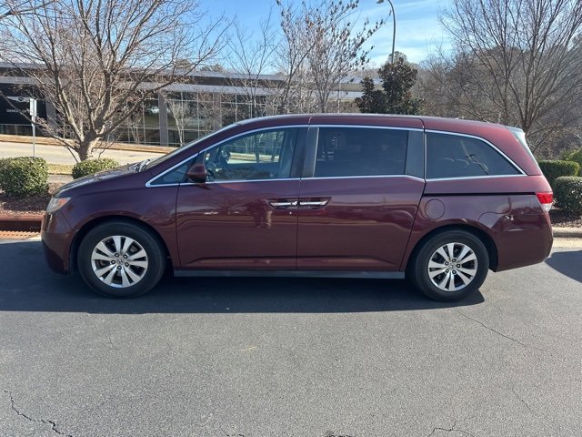 Used 2016 Honda Odyssey SE image 2