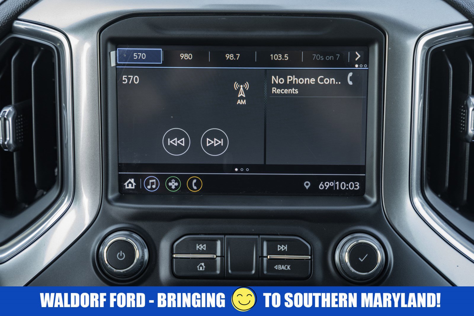 Used 2022 Chevrolet Silverado 1500 LT image 26