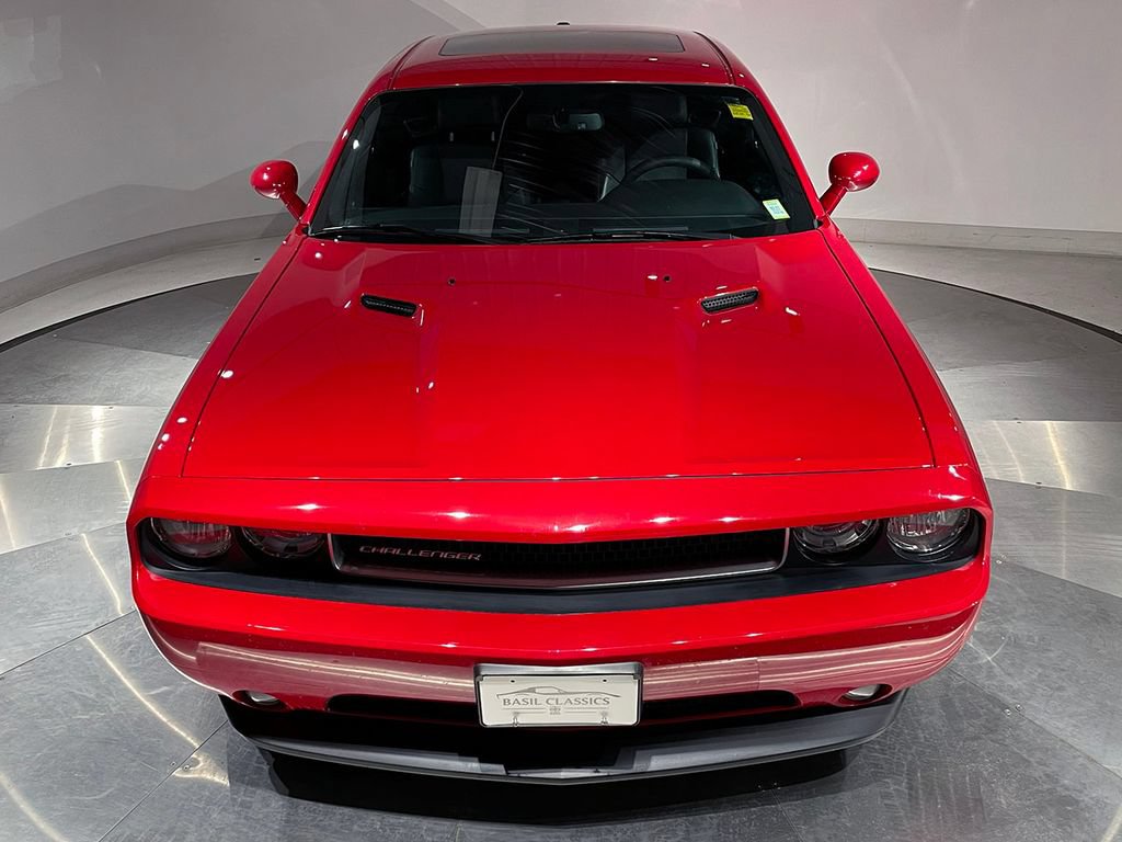 Used 2012 Dodge Challenger SXT Plus RWD image 19