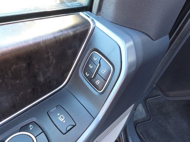 Used 2023 Ford F350 Lariat w/ Chrome Package image 16