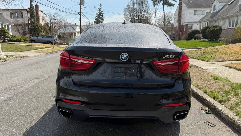 Used 2018 BMW X6 sDrive35i w/ M Sport Package image 6