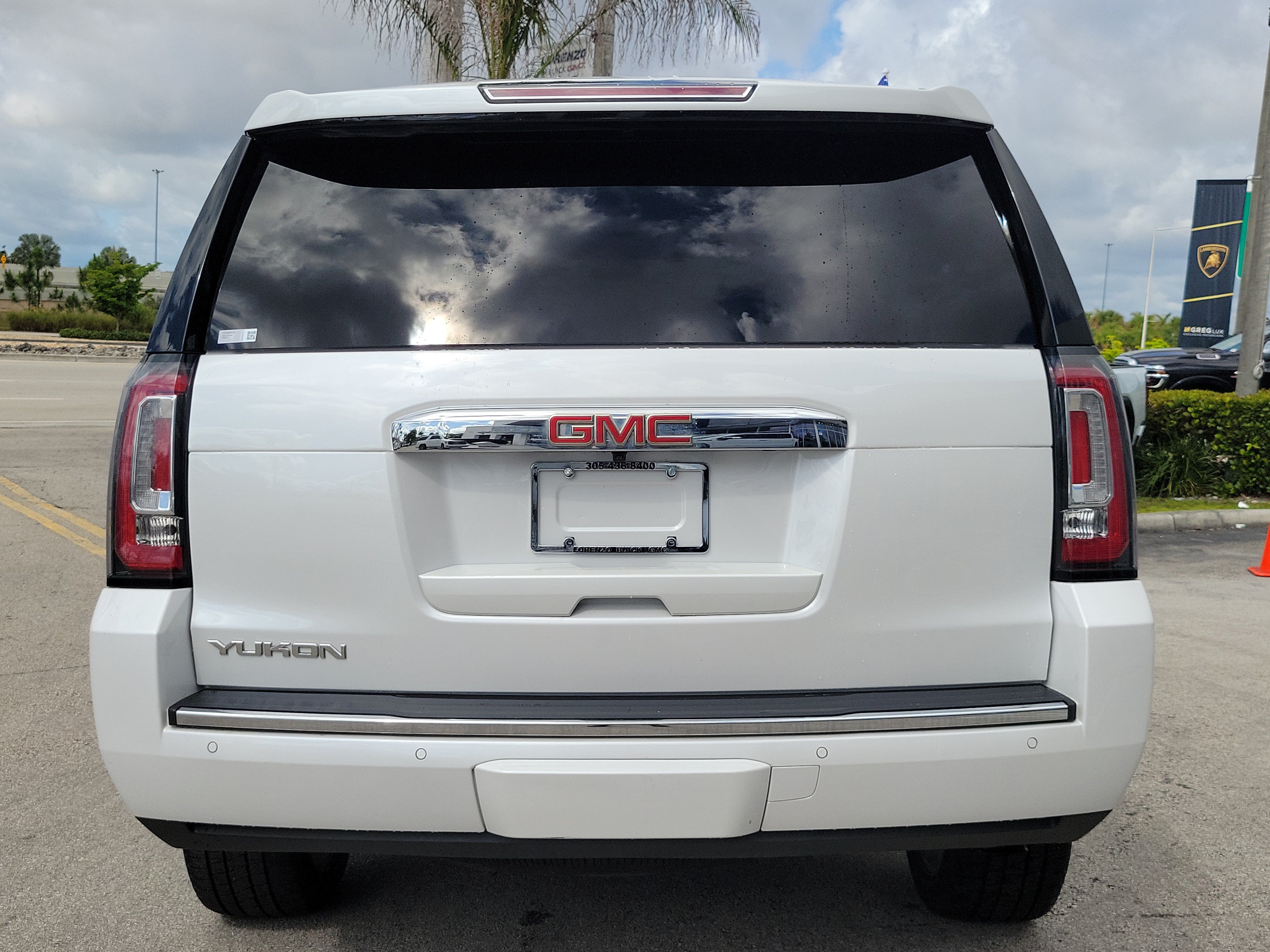Used 2020 GMC Yukon Denali w/ Denali Ultimate Package AWD/4WD image 6
