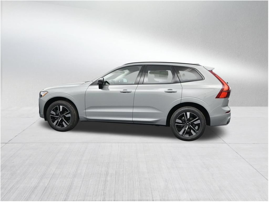 New 2026 Volvo XC60 B5 Core AWD/4WD image 2