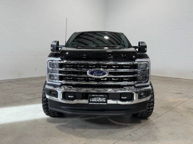 Used 2023 Ford F250 Lariat w/ Tow Technology Package image 3