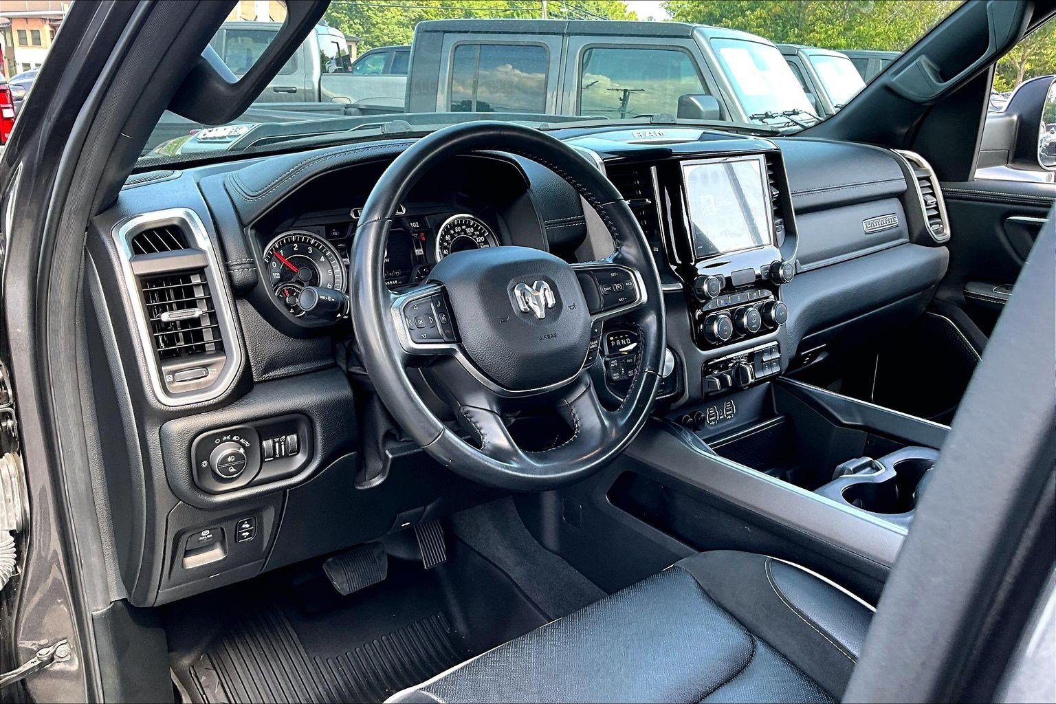 Used 2021 RAM 1500 Laramie w/ Sport Appearance Package AWD/4WD image 11