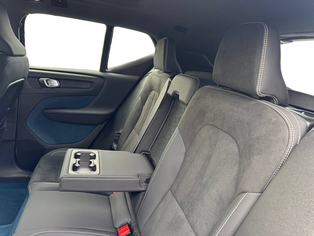 Certified 2023 Volvo XC40 Recharge Plus w/ Protection Package Premier AWD/4WD image 26