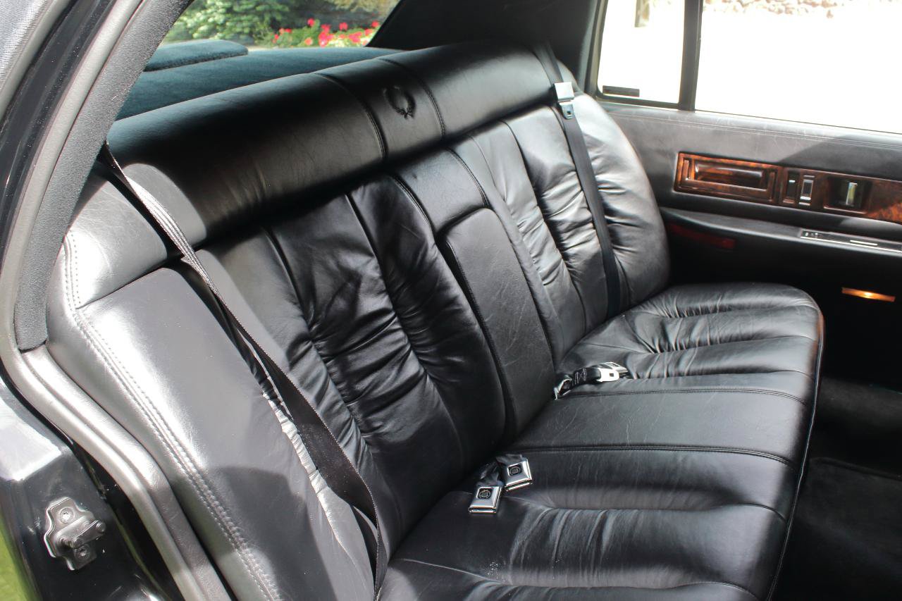 Used 1996 Cadillac Fleetwood Brougham RWD image 52