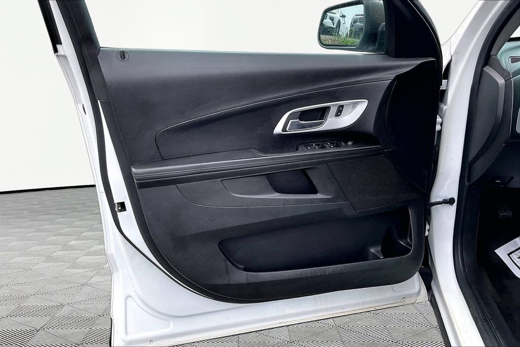 Used 2016 Chevrolet Equinox LS FWD image 23