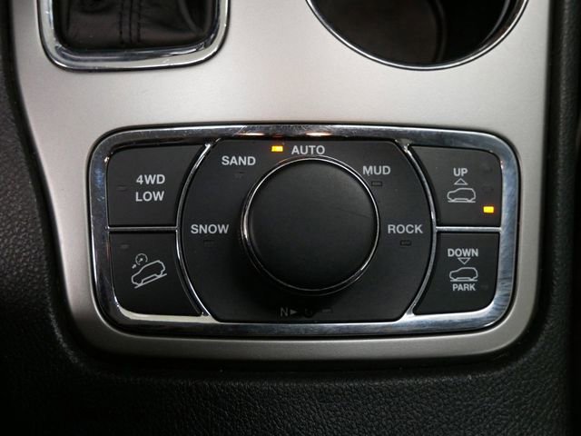 Used 2017 Jeep Grand Cherokee Summit w/ Platinum Series Group AWD/4WD image 22