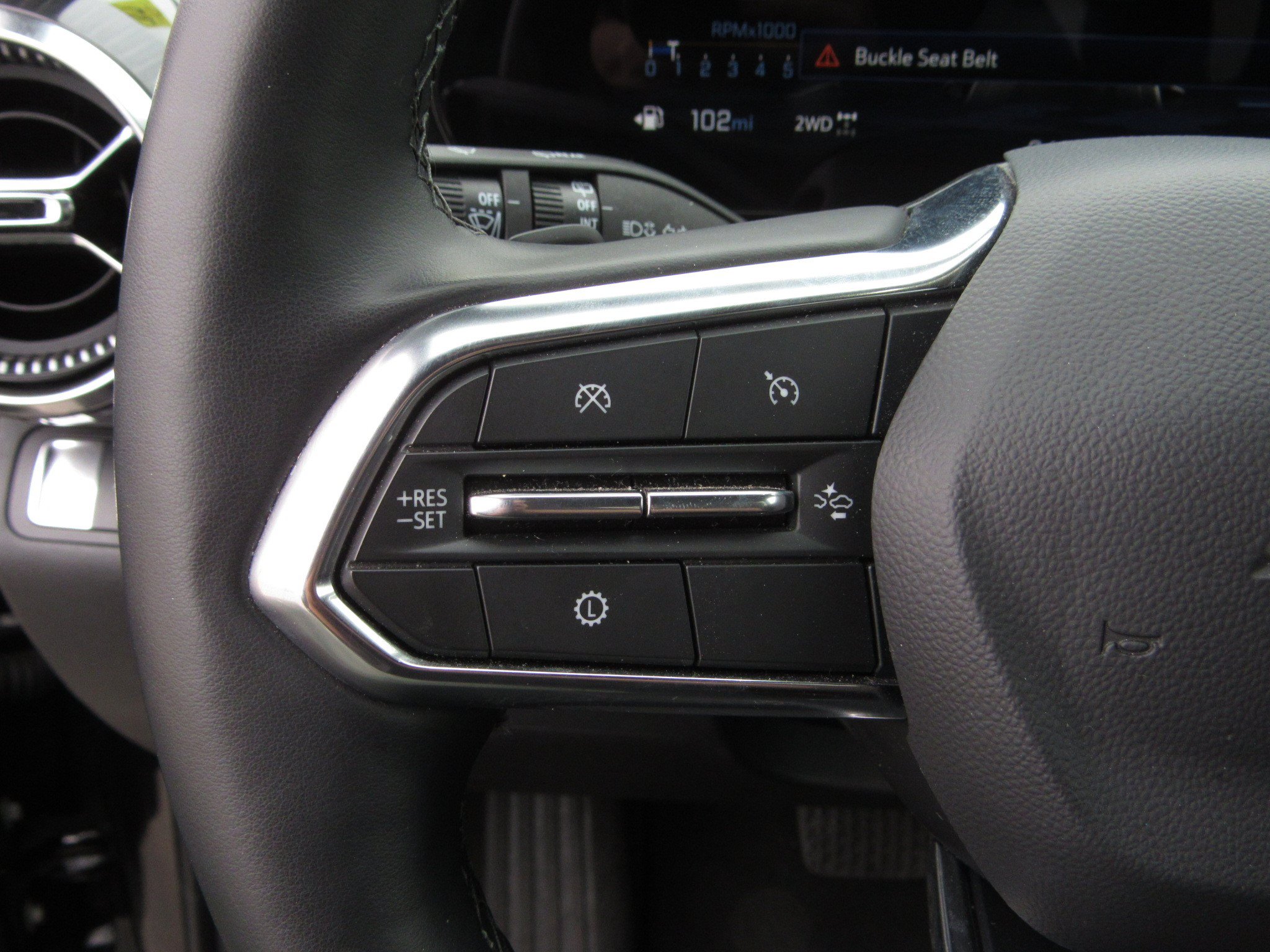 Used 2025 Chevrolet Equinox LT AWD/4WD image 22
