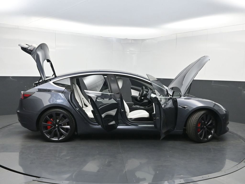 Used 2020 Tesla Model 3 Performance image 33