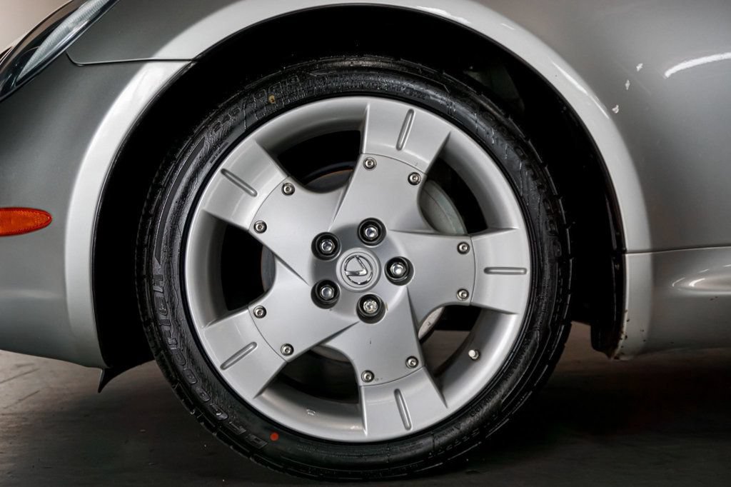 Used 2004 Lexus SC 430 Convertible RWD image 46