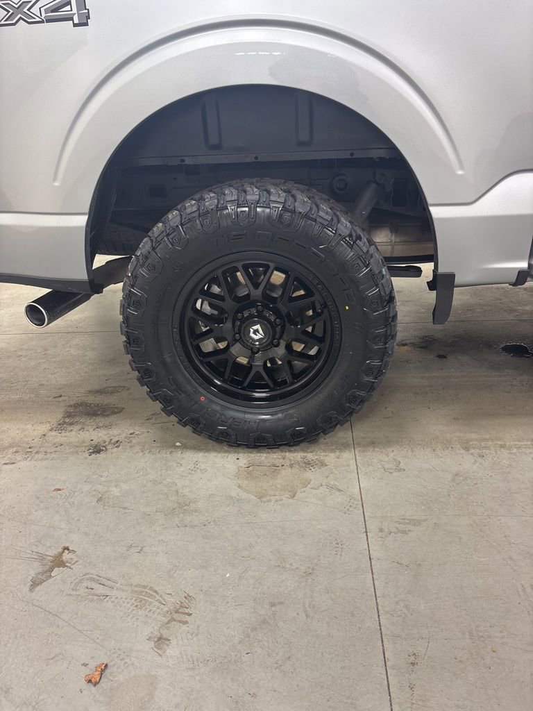 Used 2025 Ford F150 XLT w/ Equipment Group 301A Standard image 27