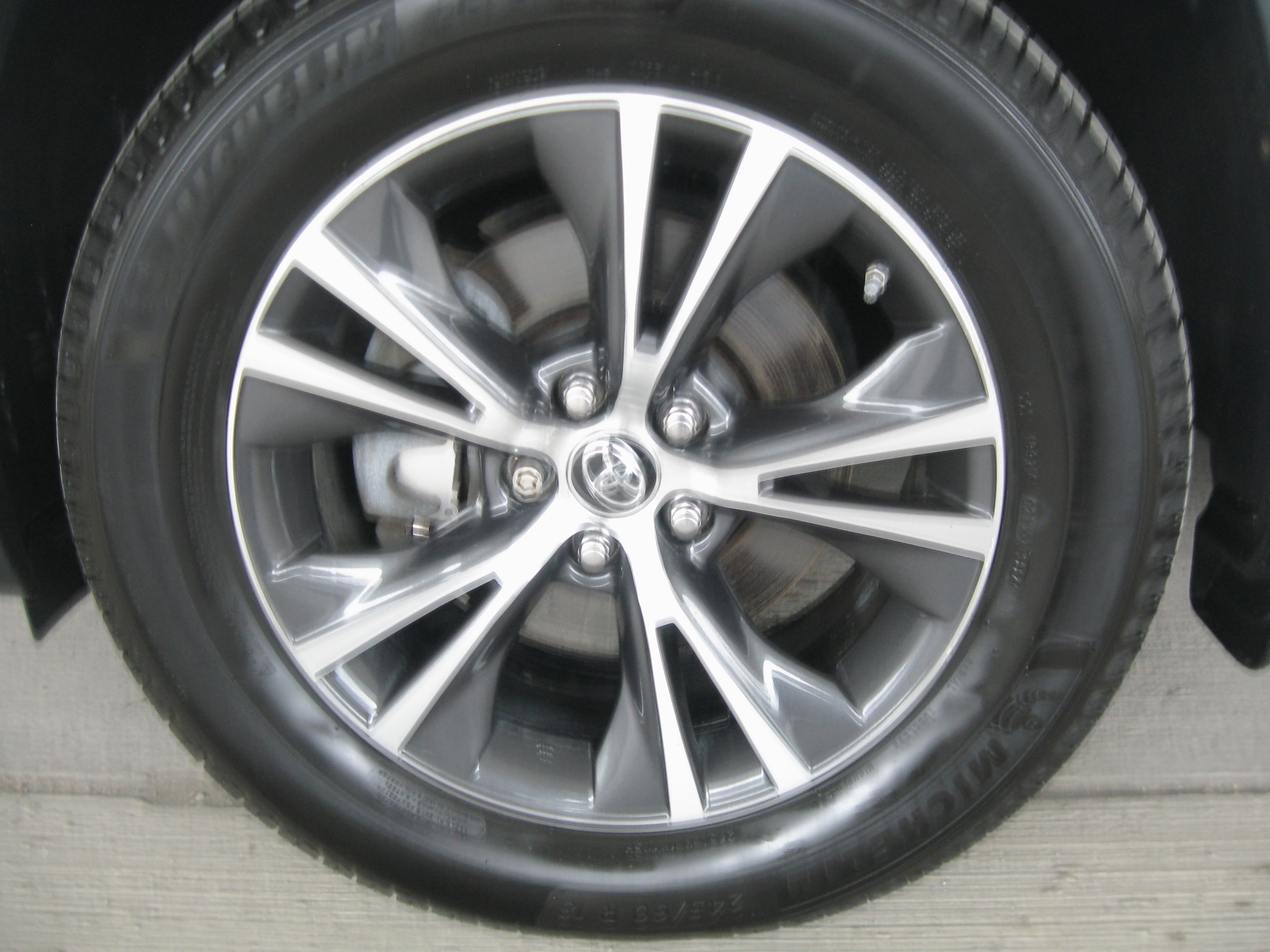 Used 2018 Toyota Highlander Plus image 27