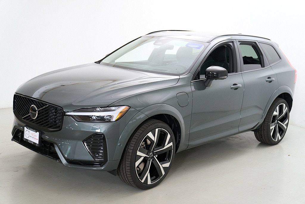 New 2026 Volvo XC60 T8 Ultra w/ Climate Package AWD/4WD image 6