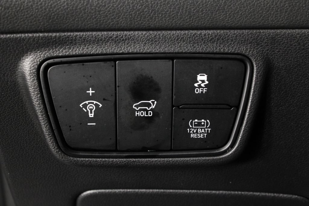 Certified 2022 Hyundai Tucson Limited AWD/4WD image 25