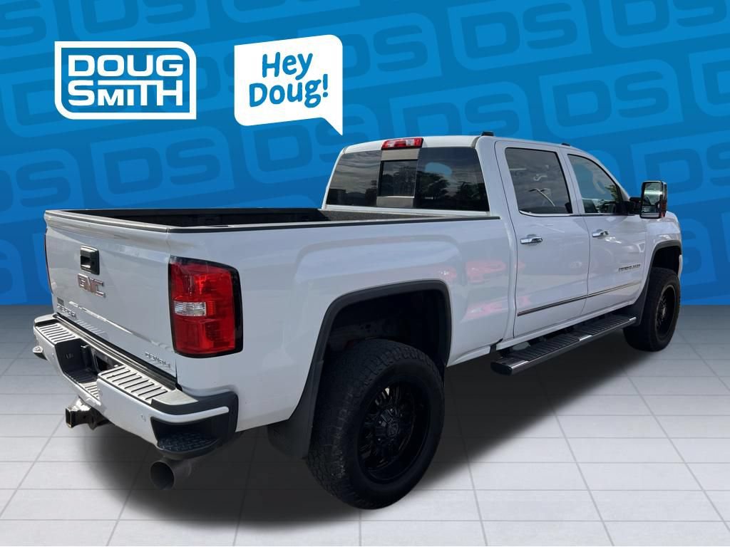 Used 2018 GMC Sierra 2500 Denali w/ Duramax Plus Package AWD/4WD image 5