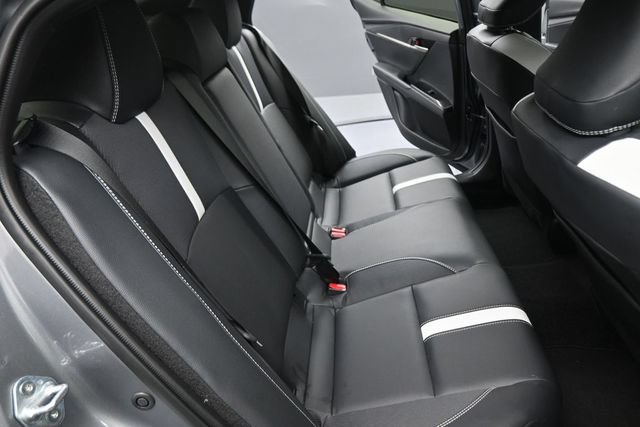 Used 2026 Toyota Camry SE w/ Convenience Package FWD image 16