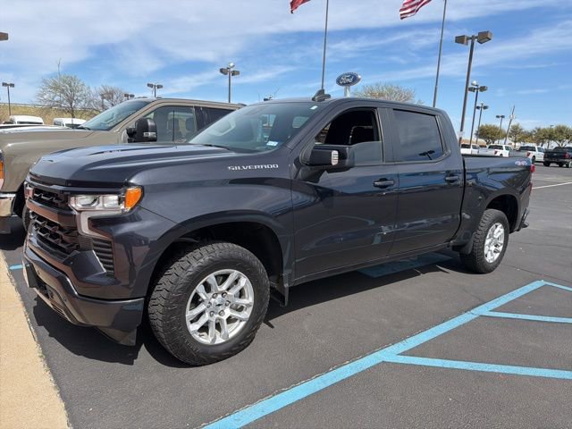 Used 2024 Chevrolet Silverado 1500 RST w/ Convenience Package II image 3