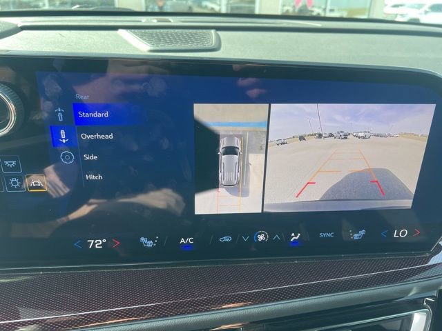 Used 2024 Chevrolet Traverse Z71 w/ Enhanced Driving Package image 17