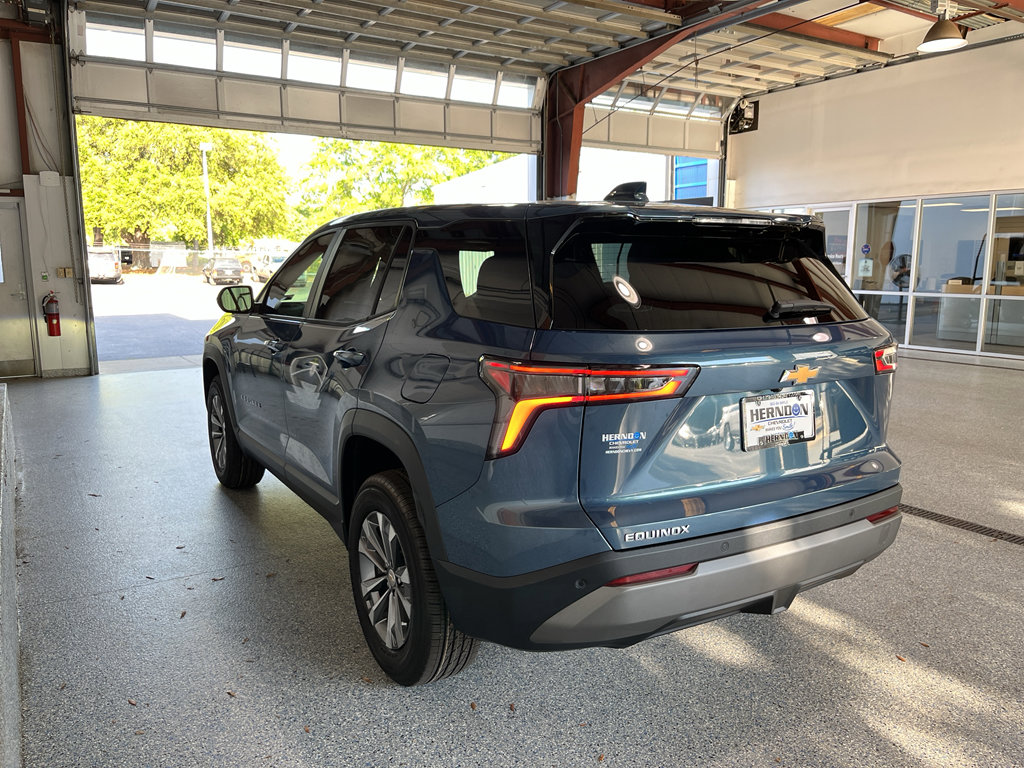 New 2026 Chevrolet Equinox LT FWD image 6