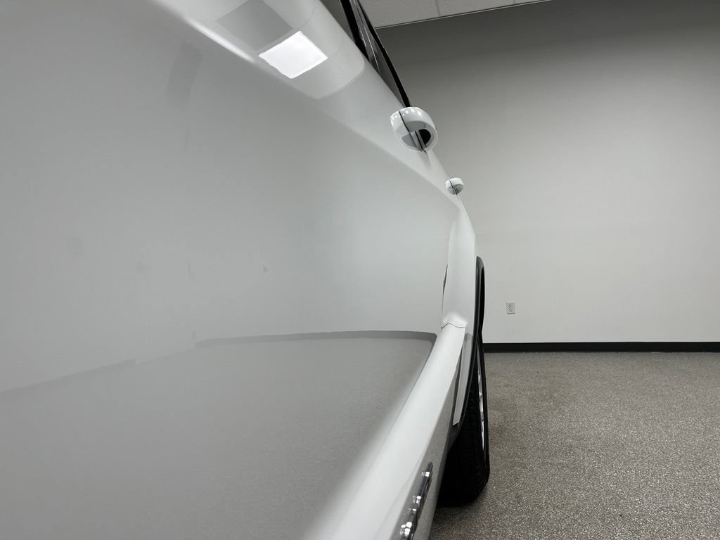 Used 2020 Jeep Grand Cherokee Laredo AWD/4WD image 13