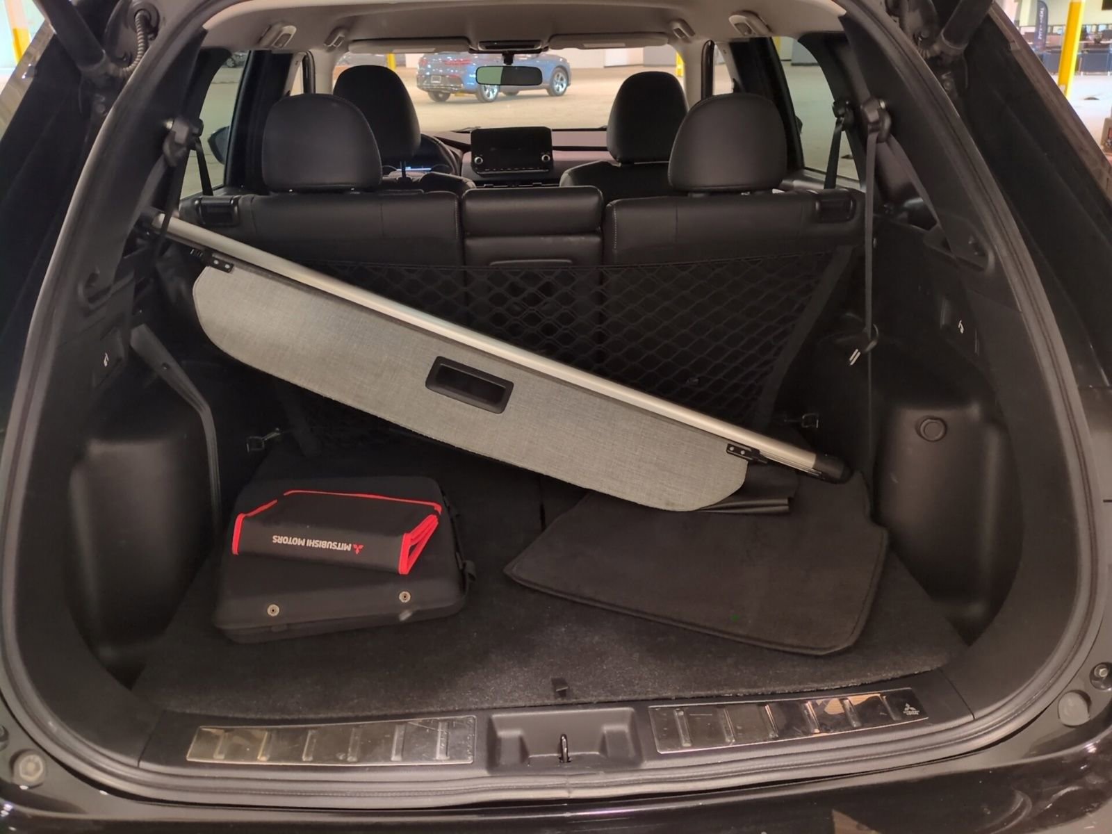 Used 2023 Mitsubishi Outlander SE AWD/4WD image 15