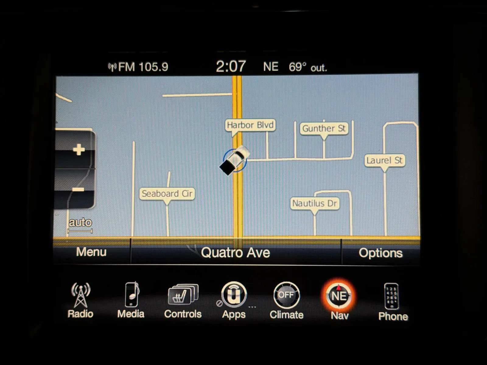 Used 2014 RAM 1500 Laramie w/ Convenience Group AWD/4WD image 39