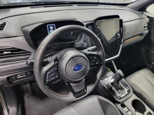 Used 2025 Subaru Forester Touring AWD/4WD image 11