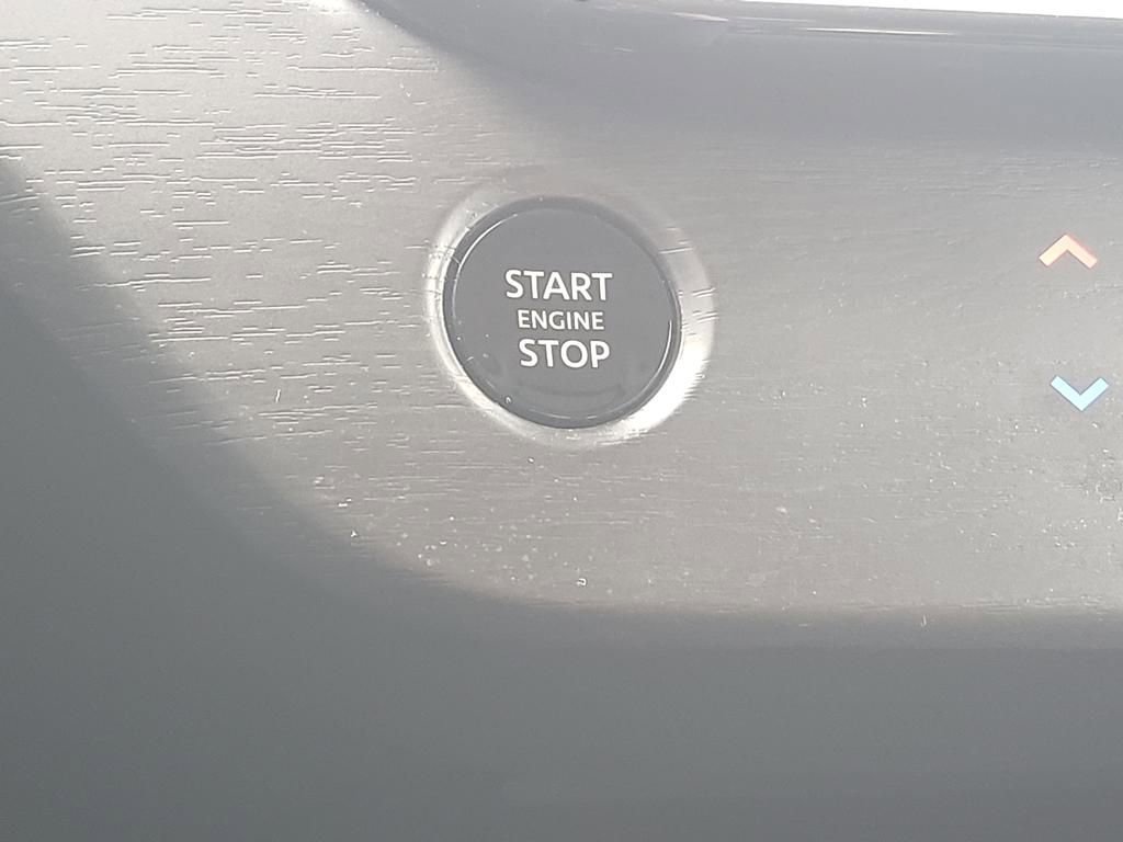 Certified 2025 Nissan Murano SV AWD/4WD image 38