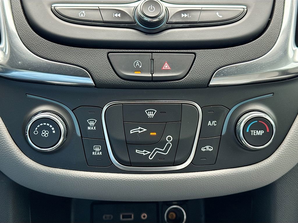 Used 2023 Chevrolet Equinox LS image 19