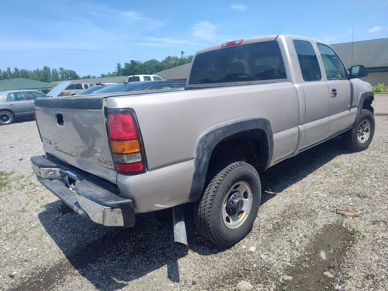 Used 2007 GMC Sierra 2500 W/T w/ Snow Plow Prep Package AWD/4WD image 22