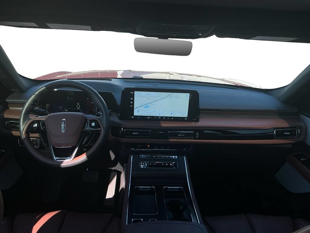 Certified 2026 Lincoln Aviator Reserve AWD/4WD image 17