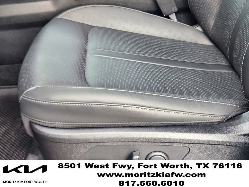 Certified 2025 Kia Sorento S AWD/4WD image 17