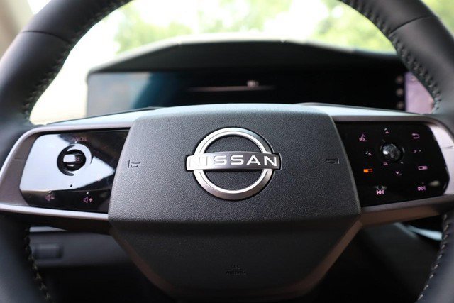 Certified 2025 Nissan Murano SL AWD/4WD image 11