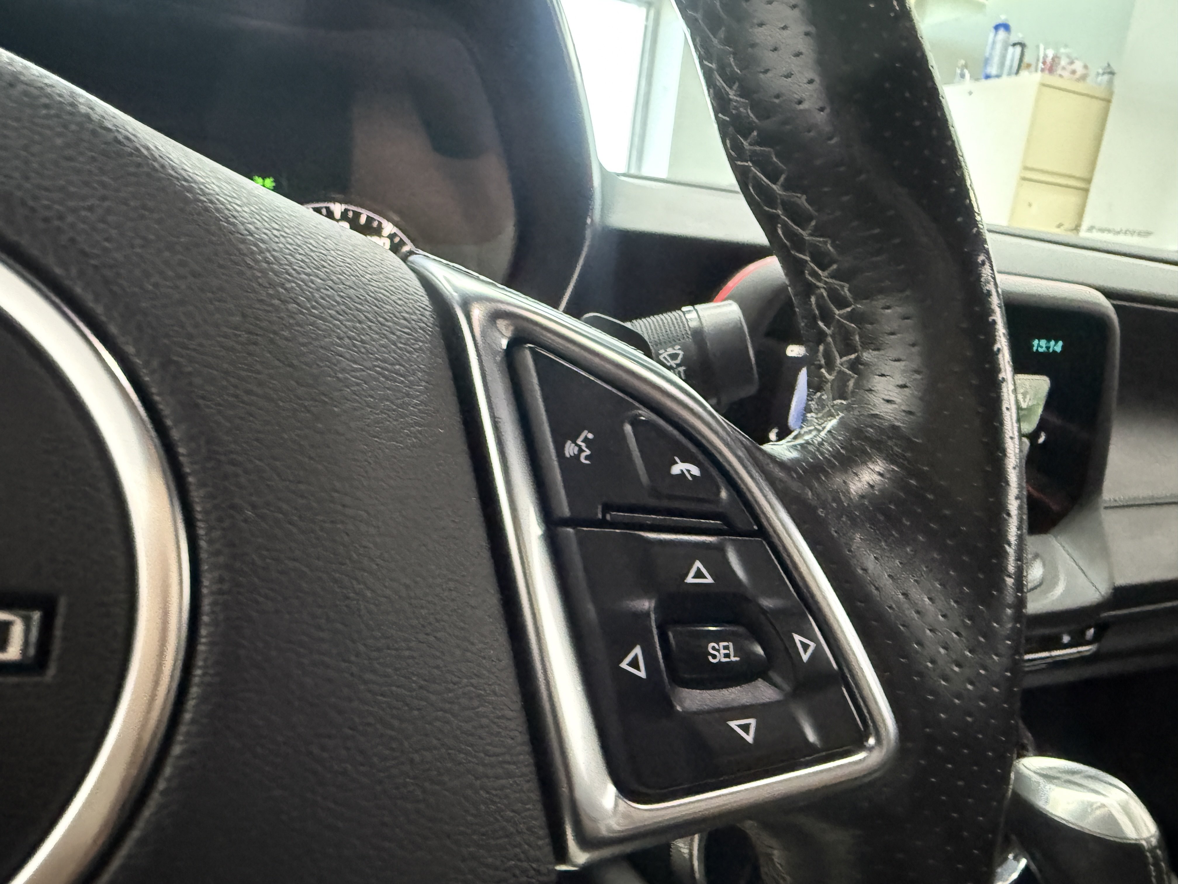 Used 2017 Chevrolet Camaro LT RWD image 14